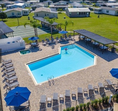 FURNISHED TURN KEY, OPEN BACKYARD Florida 2 bedroom 2 bath home on Zephyrhills Municipal Golf Course in Florida - for sale on GolfHomes.com, golf home, golf lot