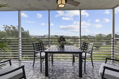 Bright and spacious 3-bedroom, 2-bath corner unit offering on Palm-Aire Country Club and Resort - The Oaks in Florida - for sale on GolfHomes.com, golf home, golf lot