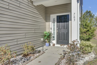 Welcome home to this beautifully maintained 3-bedroom, 2.5-bath on Cypress Point Par 3 in South Carolina - for sale on GolfHomes.com, golf home, golf lot