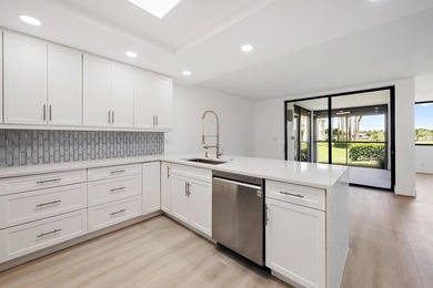 MOTIVATED SELLER! Step into this beautifully reimagined on Turtle Creek Club in Florida - for sale on GolfHomes.com, golf home, golf lot