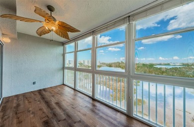 Move-in ready and beautifully remodeled 3 bedroom plus on Seminole Lake Country Club in Florida - for sale on GolfHomes.com, golf home, golf lot