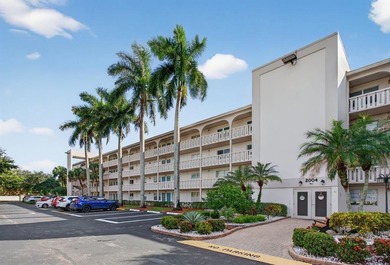 **SALE OF THE CENTURY IN VIBRANT & HIGHLY SOUGHT AFTER WYNMOOR on Wynmoor Golf Course in Florida - for sale on GolfHomes.com, golf home, golf lot