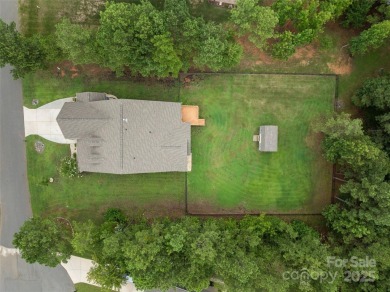 Lake Views & Amazing Amenities! Located in a quiet cul-de-sac in on Edgewater Golf Club in South Carolina - for sale on GolfHomes.com, golf home, golf lot
