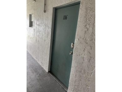 *WINCAST ARM COMMUNITY* BEAUTIFUL CORNER UNIT- FIRST FLOOR - on Crystal Lake Country Club in Florida - for sale on GolfHomes.com, golf home, golf lot