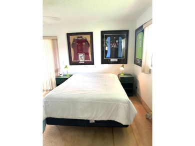 Located in Kings Point, an active 55+ gated community, this on Kings Point Golf - Executive in Florida - for sale on GolfHomes.com, golf home, golf lot