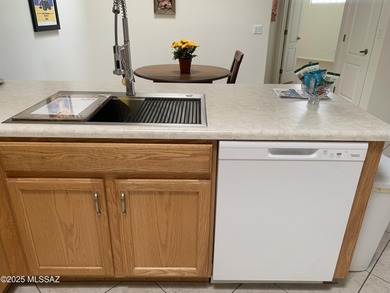 PRICED TO SELL, FABULOUS TOWNHOME W/ NO HOA FEES! WELCOME TO on Randolph Park Golf Courses in Arizona - for sale on GolfHomes.com, golf home, golf lot