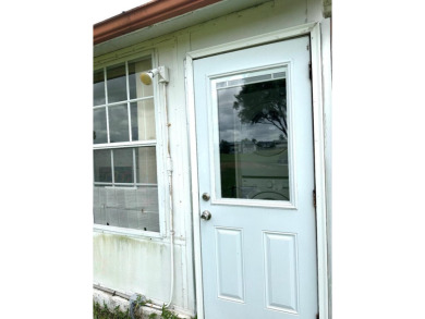 Located in Kings Point, an active 55+ gated community, this on Kings Point Golf - Executive in Florida - for sale on GolfHomes.com, golf home, golf lot