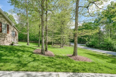 LAKE TANSI RESORT 2235 SQUARE FEET ALL BRICK HOME ON DOUBLE on Lake Tansi Village Country Club in Tennessee - for sale on GolfHomes.com, golf home, golf lot