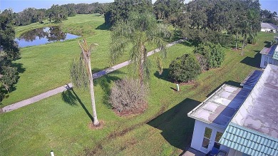 Welcome home to this charming 2-bedroom, 2-bath villa priced to on Kings Point Executive Golf Course in Florida - for sale on GolfHomes.com, golf home, golf lot