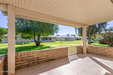 Discover this adorable 2-bedroom twin home situated in the on Sun City Lakes West and East in Arizona - for sale on GolfHomes.com, golf home, golf lot