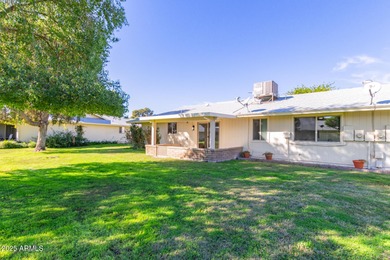 Discover this adorable 2-bedroom twin home situated in the on Sun City Lakes West and East in Arizona - for sale on GolfHomes.com, golf home, golf lot