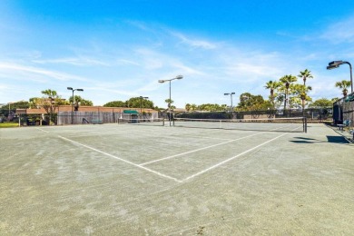 SELLER OFFERING $10kTOWARDS BUYER CLOSING COSTS! This fully on Seascape Golf Course in Florida - for sale on GolfHomes.com, golf home, golf lot
