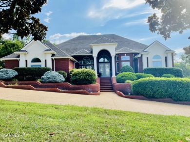This 5bedroom, 4full bath all brick luxury home is located on 1 on Woodlake Golf Club in Tennessee - for sale on GolfHomes.com, golf home, golf lot