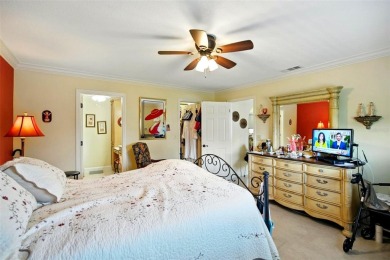 Welcome to this lovely Chestnut II model 2/2/2 home.  Located in on The Links of Spruce Creek in Florida - for sale on GolfHomes.com, golf home, golf lot
