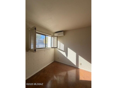 Beautifully updated downstairs unit in Central Tucson featuring on Randolph Park Golf Courses in Arizona - for sale on GolfHomes.com, golf home, golf lot