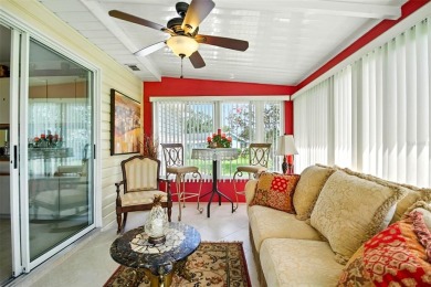 Welcome to this lovely Chestnut II model 2/2/2 home.  Located in on The Links of Spruce Creek in Florida - for sale on GolfHomes.com, golf home, golf lot