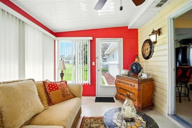 Welcome to this lovely Chestnut II model 2/2/2 home.  Located in on The Links of Spruce Creek in Florida - for sale on GolfHomes.com, golf home, golf lot