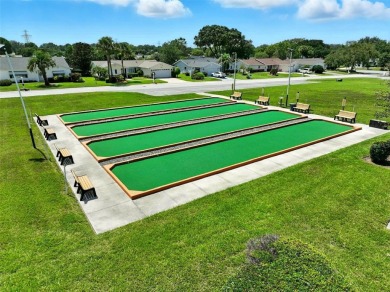Welcome to this lovely Chestnut II model 2/2/2 home.  Located in on The Links of Spruce Creek in Florida - for sale on GolfHomes.com, golf home, golf lot