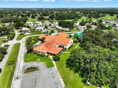 Welcome to this lovely Chestnut II model 2/2/2 home.  Located in on The Links of Spruce Creek in Florida - for sale on GolfHomes.com, golf home, golf lot