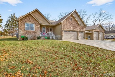 Welcome Home!!   Check out this amazing 3 year new Ranch Home on on Raintree Country Club in Missouri - for sale on GolfHomes.com, golf home, golf lot