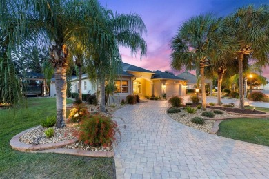 *BOND PAID* on this REMODELED WILLIAMSBURG PREMIER home in THE on The Links of Spruce Creek in Florida - for sale on GolfHomes.com, golf home, golf lot