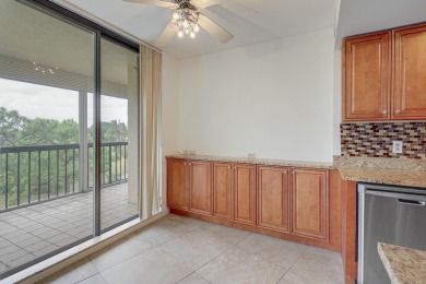 Large,and airy apartment 3 bedroom 2 full baths apartment on Fountains Golf and Country Club in Florida - for sale on GolfHomes.com, golf home, golf lot