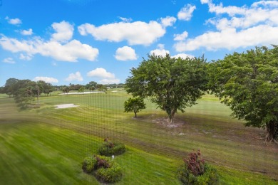 Large,and airy apartment 3 bedroom 2 full baths apartment on Fountains Golf and Country Club in Florida - for sale on GolfHomes.com, golf home, golf lot