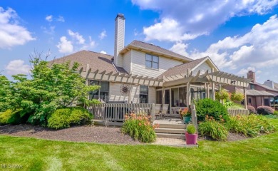 You'll fall in love with this 5 bedroom, 2.5 bath colonial on Chenoweth Golf Course in Ohio - for sale on GolfHomes.com, golf home, golf lot