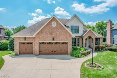 You'll fall in love with this 5 bedroom, 2.5 bath colonial on Chenoweth Golf Course in Ohio - for sale on GolfHomes.com, golf home, golf lot