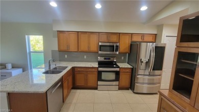 Priced to sell in the desirable Stoneybrook community! 3 on Stoneybrook Golf Club in Florida - for sale on GolfHomes.com, golf home, golf lot