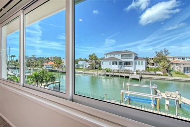 Exquisite Waterfront Retreat on Longboat Key
Sarasota Bay with on Links on Longboat Golf Club in Florida - for sale on GolfHomes.com, golf home, golf lot