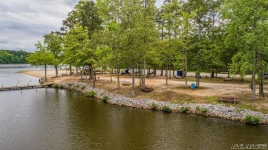 Are you looking for an offshore lot at Lake Gaston? Specifically on Tanglewood Shores Golf Club in Virginia - for sale on GolfHomes.com, golf home, golf lot