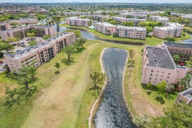 Welcome home to Sunrise Lakes. Charming 2/2 condo with 1,418 of on Sunrise Lakes Phase IV Golf Course in Florida - for sale on GolfHomes.com, golf home, golf lot