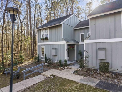 Modern Golf-Front Living on Desoto Hole #3  Discover this on DeSoto Golf Course in Arkansas - for sale on GolfHomes.com, golf home, golf lot
