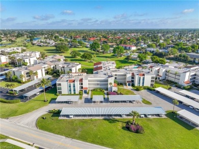 Welcome to this beautiful 2-bedroom, 2-bathroom corner condo in on Lakewood Country Club in Florida - for sale on GolfHomes.com, golf home, golf lot