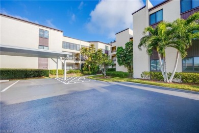 Welcome to this beautiful 2-bedroom, 2-bathroom corner condo in on Lakewood Country Club in Florida - for sale on GolfHomes.com, golf home, golf lot