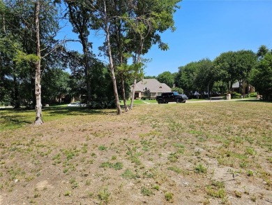 Nestled in the picturesque community of Lake Ridge in Cedar Hill on Tangle Ridge Golf Club in Texas - for sale on GolfHomes.com, golf home, golf lot