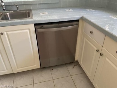 Enjoy this 3 bedroom / 2.5 bath lakefront home along with on Breckenridge Golf and Country Club in Florida - for sale on GolfHomes.com, golf home, golf lot