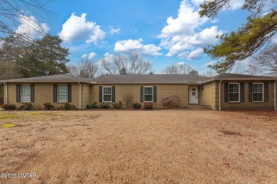 This beautiful, well-maintained home offers 4 bedrooms (possibly on Humboldt Golf and Country Club in Tennessee - for sale on GolfHomes.com, golf home, golf lot