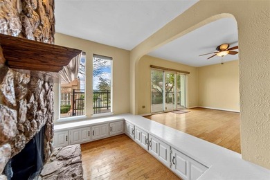 Beautiful end-unit townhome in the gated Lakeside Village on Lakeside Village Golf Course in Texas - for sale on GolfHomes.com, golf home, golf lot