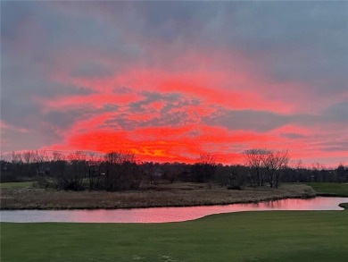 This golf course condo at Hunters Ridge offers the perfect blend on Hunters Ridge Golf Course in Iowa - for sale on GolfHomes.com, golf home, golf lot