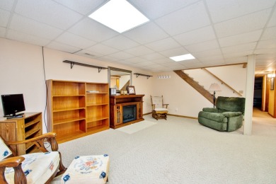 Lakefront Home with Best Park-like Setting in Oak Run! on Oak Run Golf Course in Illinois - for sale on GolfHomes.com, golf home, golf lot
