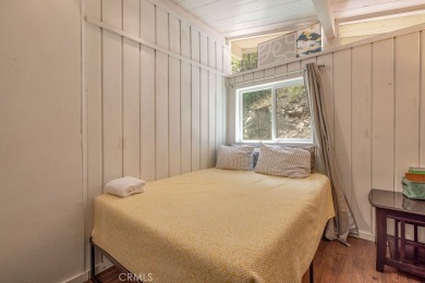 Treehouse vibes at the base of Bear Mountain Ski Resort, and on Big Bear Mountain Ski and Golf Resort in California - for sale on GolfHomes.com, golf home, golf lot