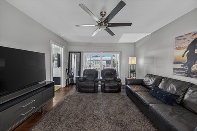 Beautifully upgraded 2/2 Condo E of I95 and minutes to beaches! on Leisureville Community Association in Florida - for sale on GolfHomes.com, golf home, golf lot