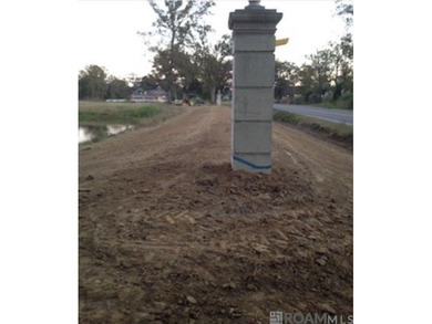 Introducing a once-in-a-lifetime opportunity for visionary on Santa Maria Golf Club in Louisiana - for sale on GolfHomes.com, golf home, golf lot