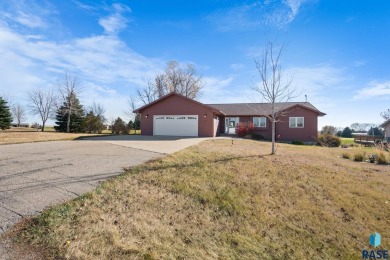 Looking for the perfect lakeside retreat? This stunning home on on Lakes Golf Course in South Dakota - for sale on GolfHomes.com, golf home, golf lot