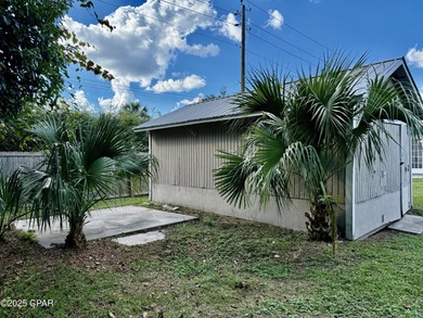 Charming Traditional Home in the Heart of Lynn Haven! Well on Panama Country Club in Florida - for sale on GolfHomes.com, golf home, golf lot