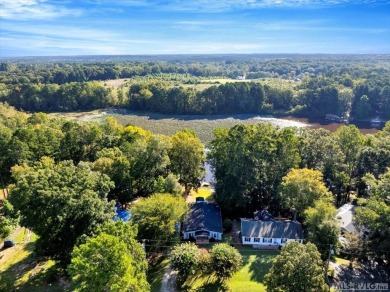 Waterfront Living in Tanglewood Shores! This 3 bedroom, 2 full on Tanglewood Shores Golf Club in Virginia - for sale on GolfHomes.com, golf home, golf lot