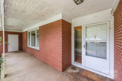 Welcome to 921 Confederate Avenue, a charming brick ranch on Country Club of Salisbury in North Carolina - for sale on GolfHomes.com, golf home, golf lot