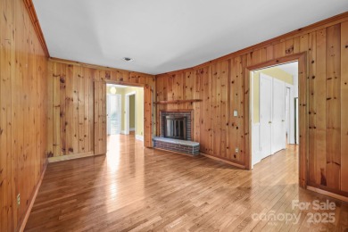 Welcome to 921 Confederate Avenue, a charming brick ranch on Country Club of Salisbury in North Carolina - for sale on GolfHomes.com, golf home, golf lot
